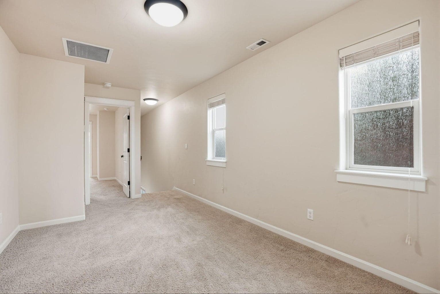 Photo of 3249 SW 28th Street 17 of 36