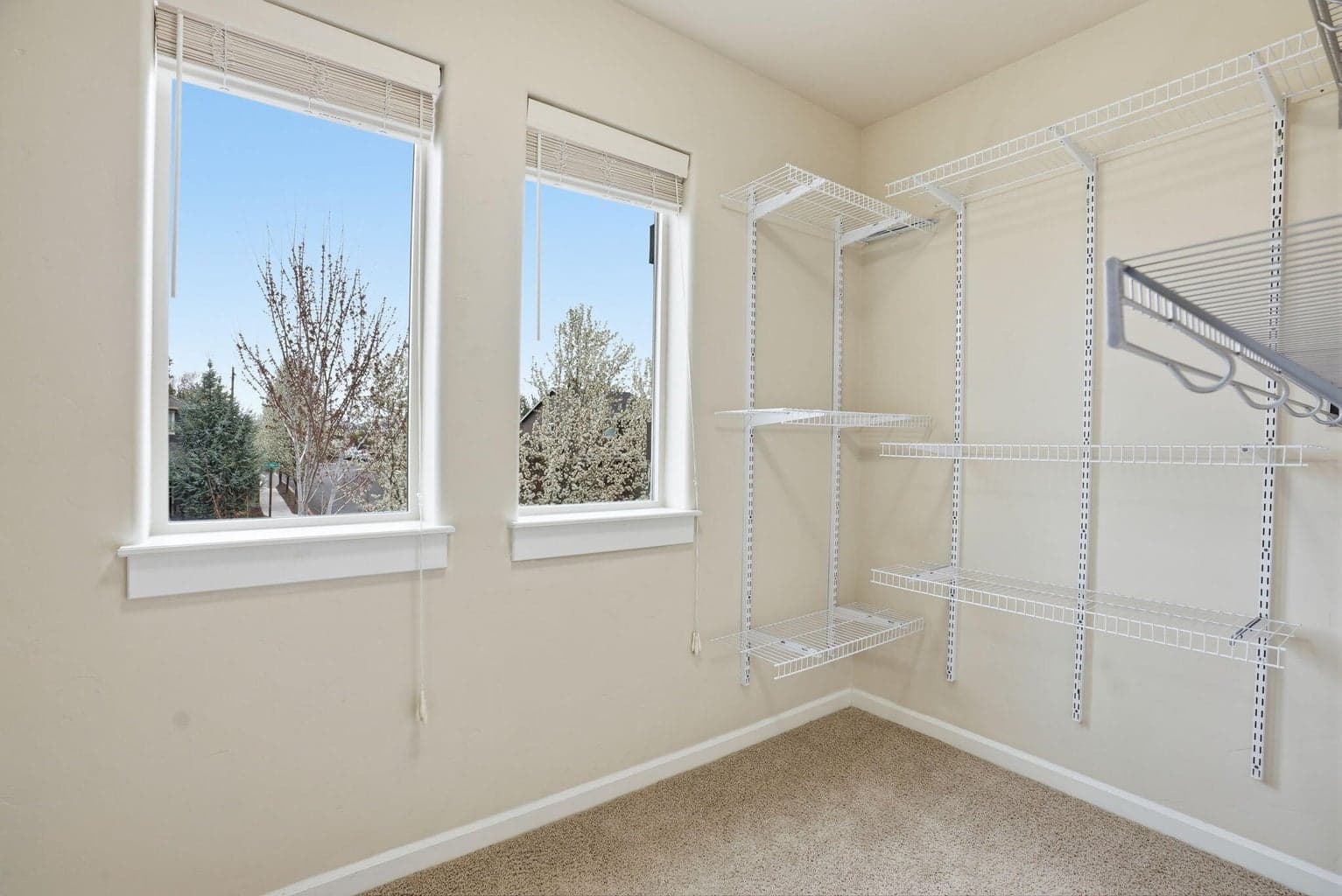Photo of 3249 SW 28th Street 21 of 36