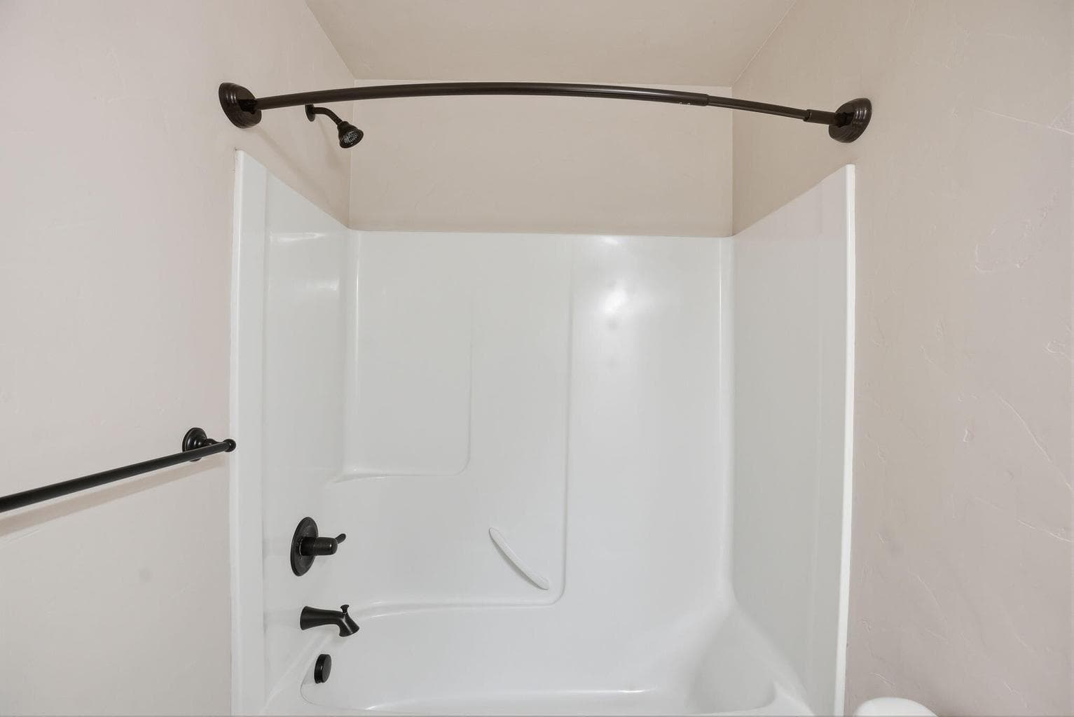 Photo of 3249 SW 28th Street 26 of 36