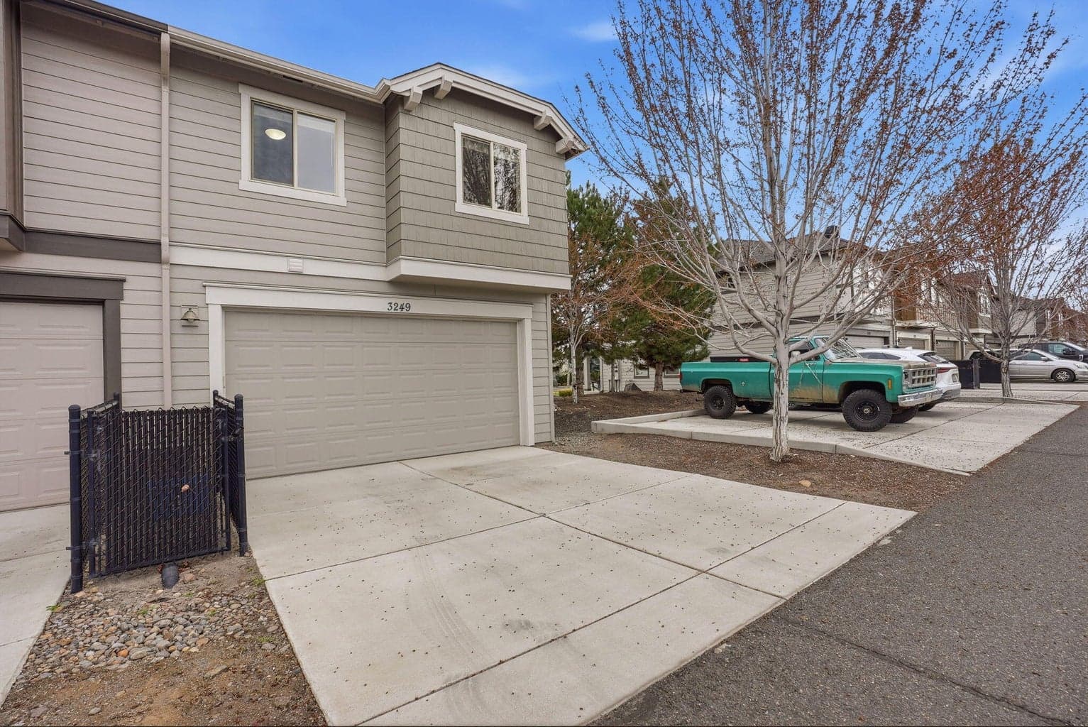 Photo of 3249 SW 28th Street 32 of 36