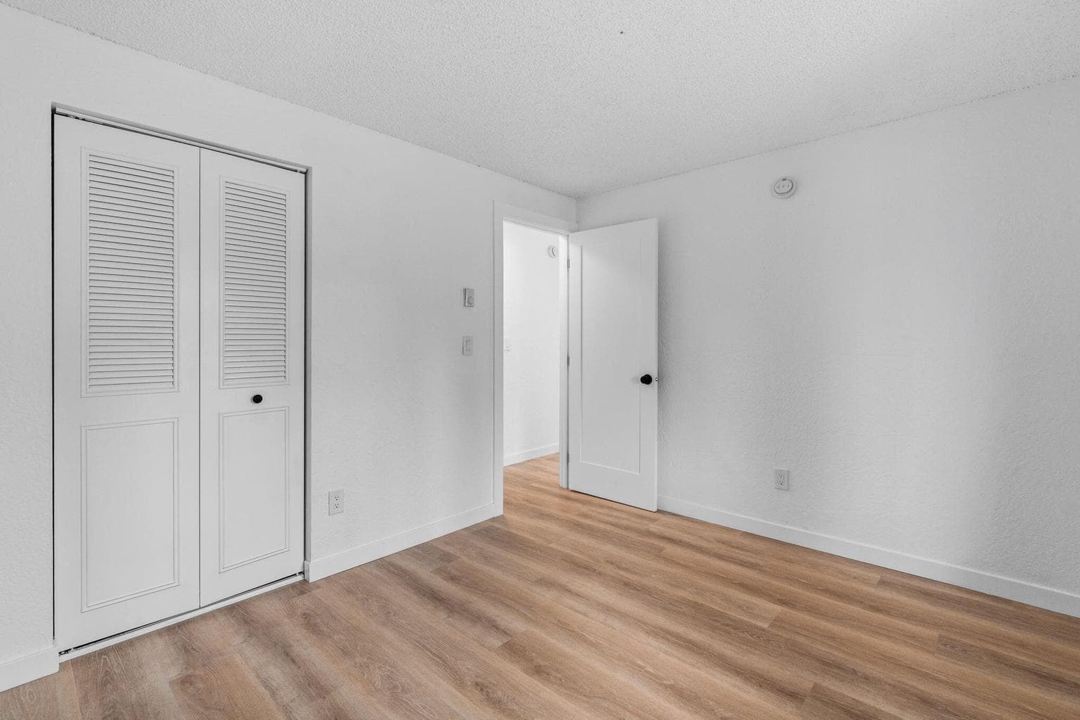 Photo of 1700 NE Wells Acres 18 of 24