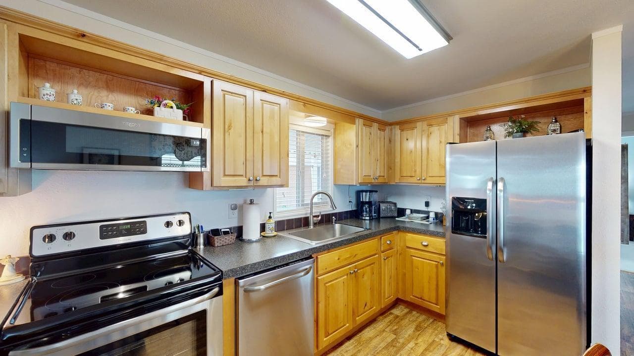 Photo of 2423 Webster 3 of 28