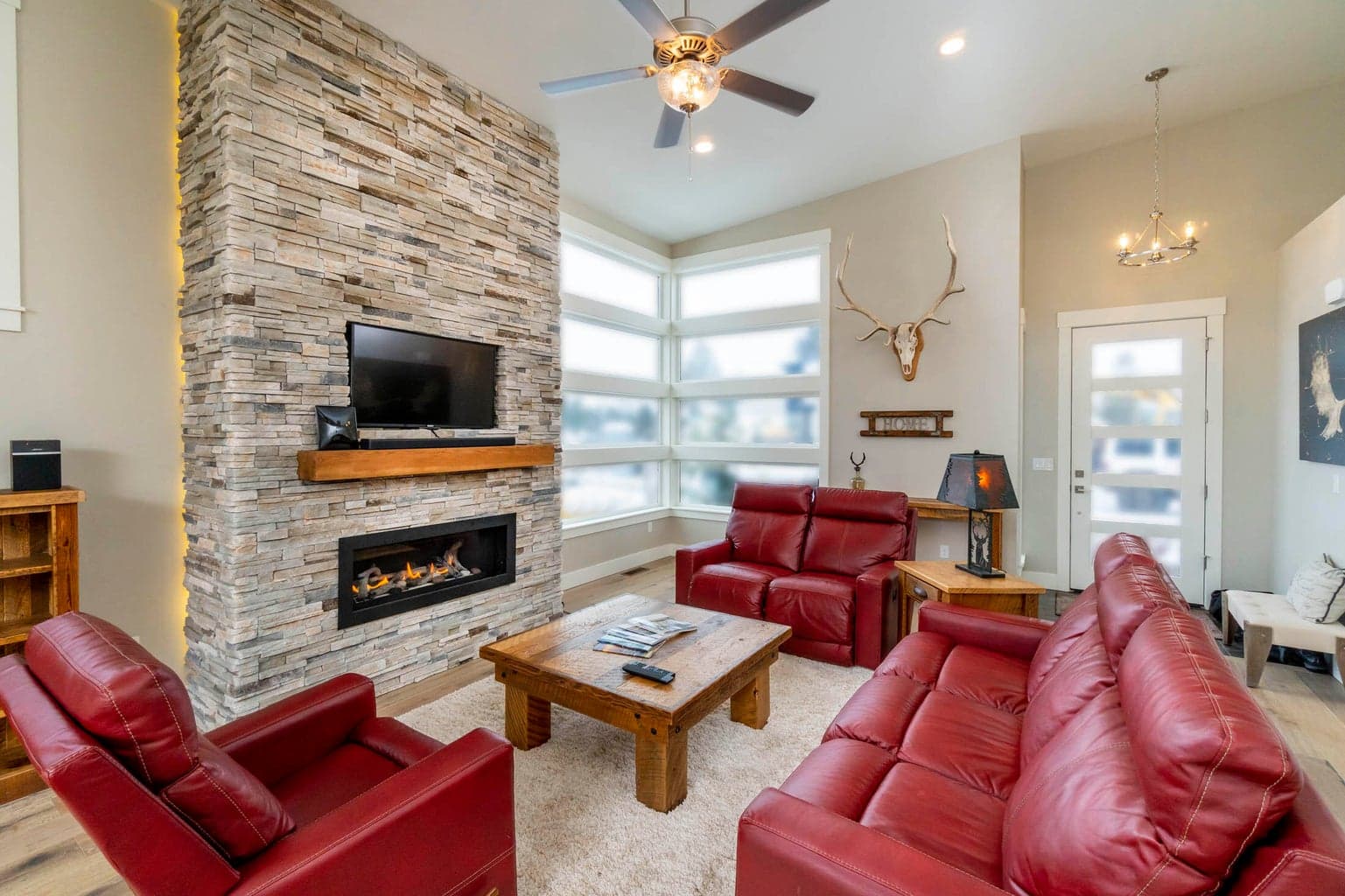 Photo of 60069 Ruby Peak 4 of 34