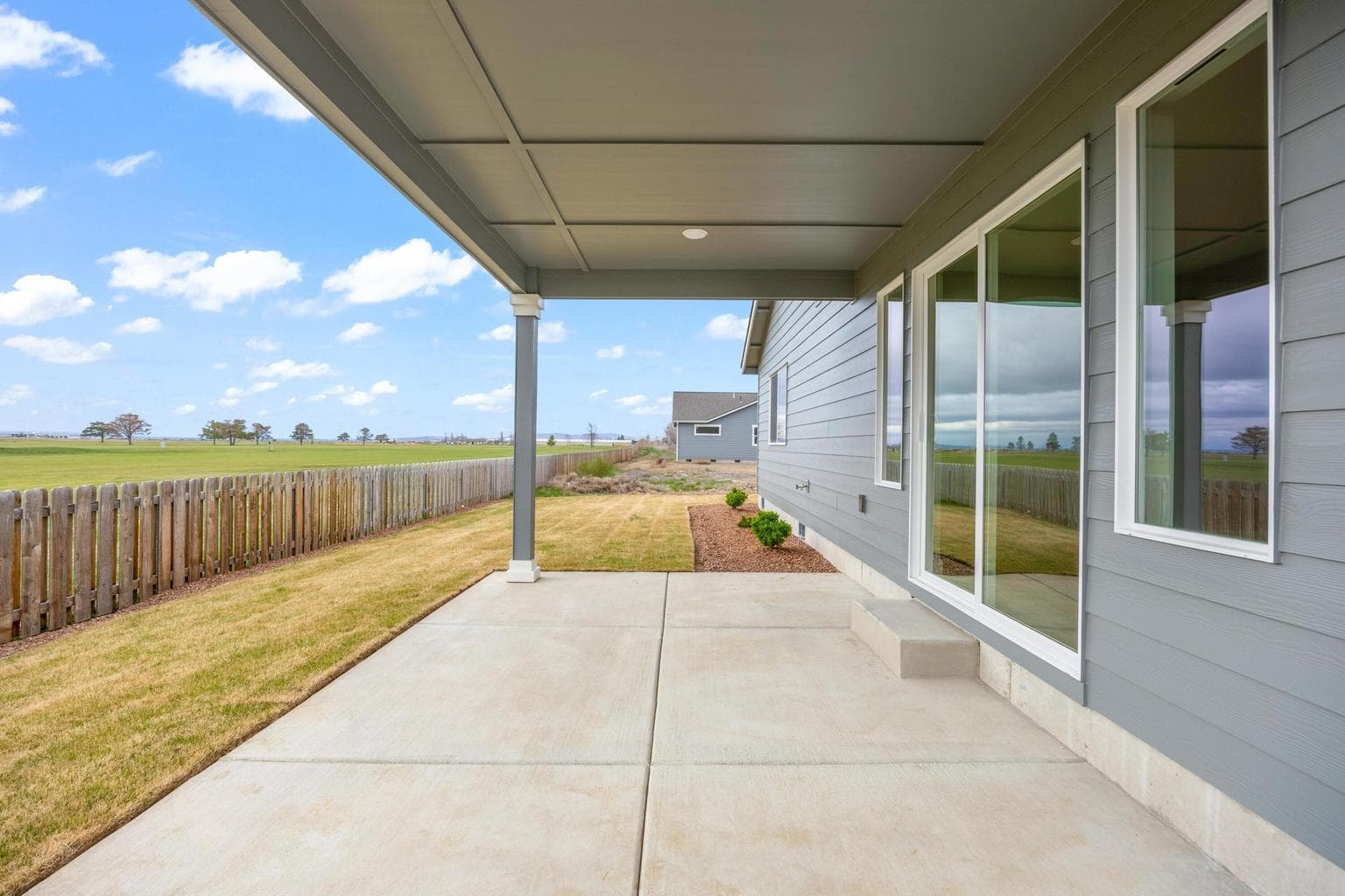 Photo of 1256 NW Fairway Road 24 of 31