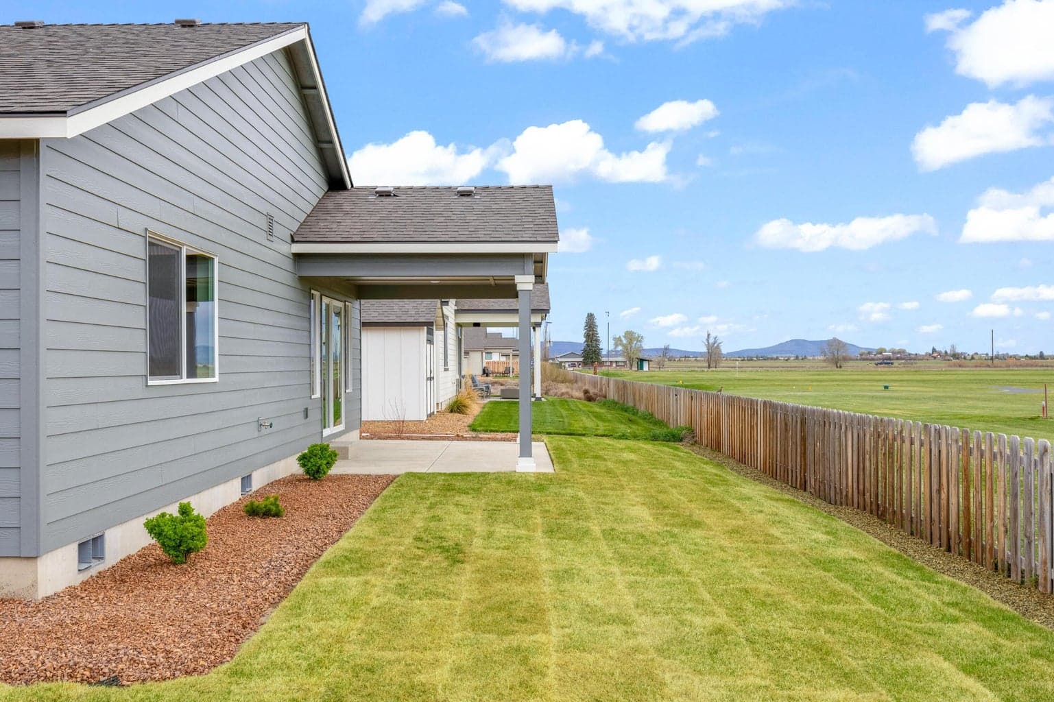 Photo of 1256 NW Fairway Road 25 of 31
