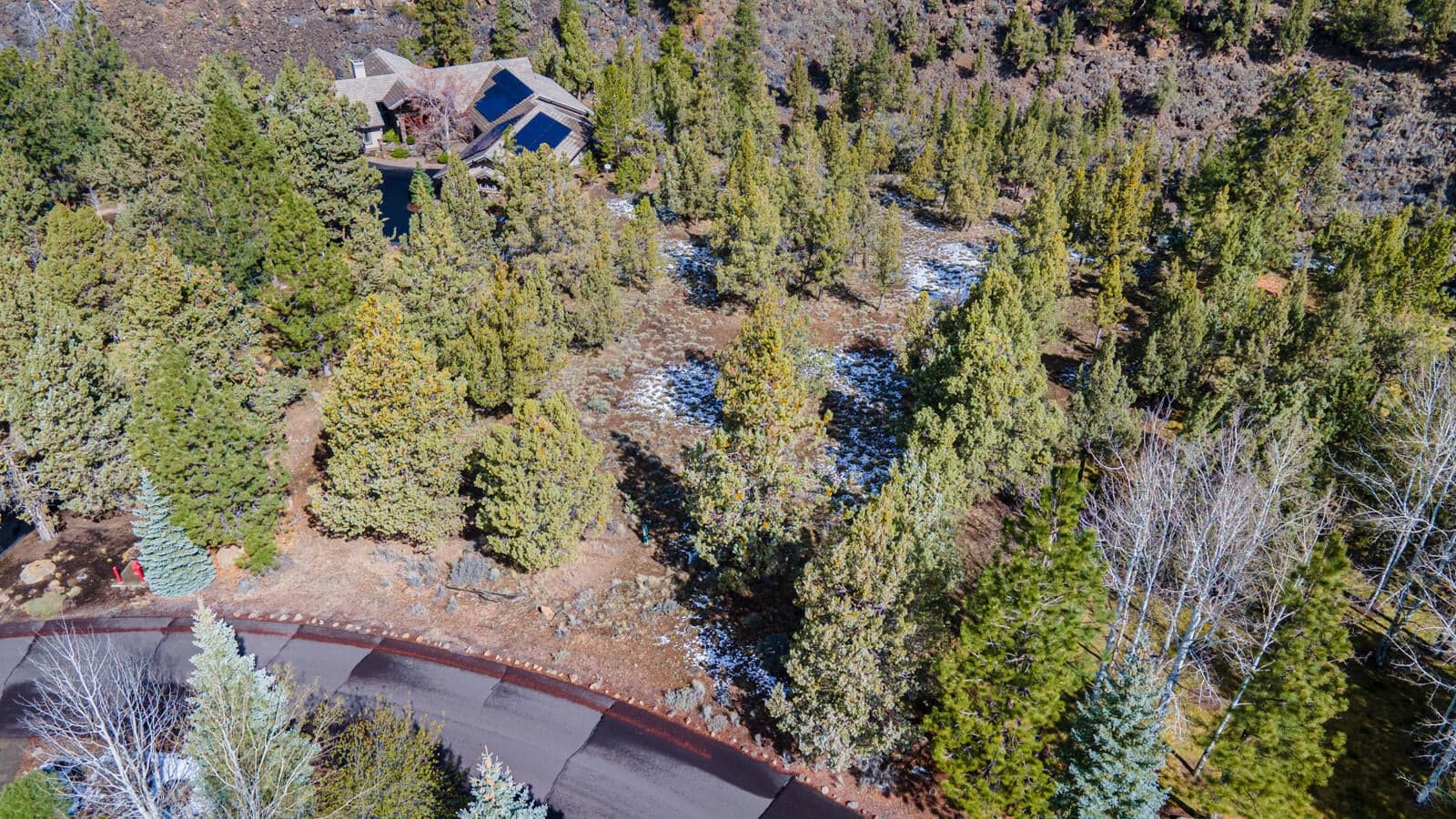 Photo of 4034 NW Northcliff 6 of 21