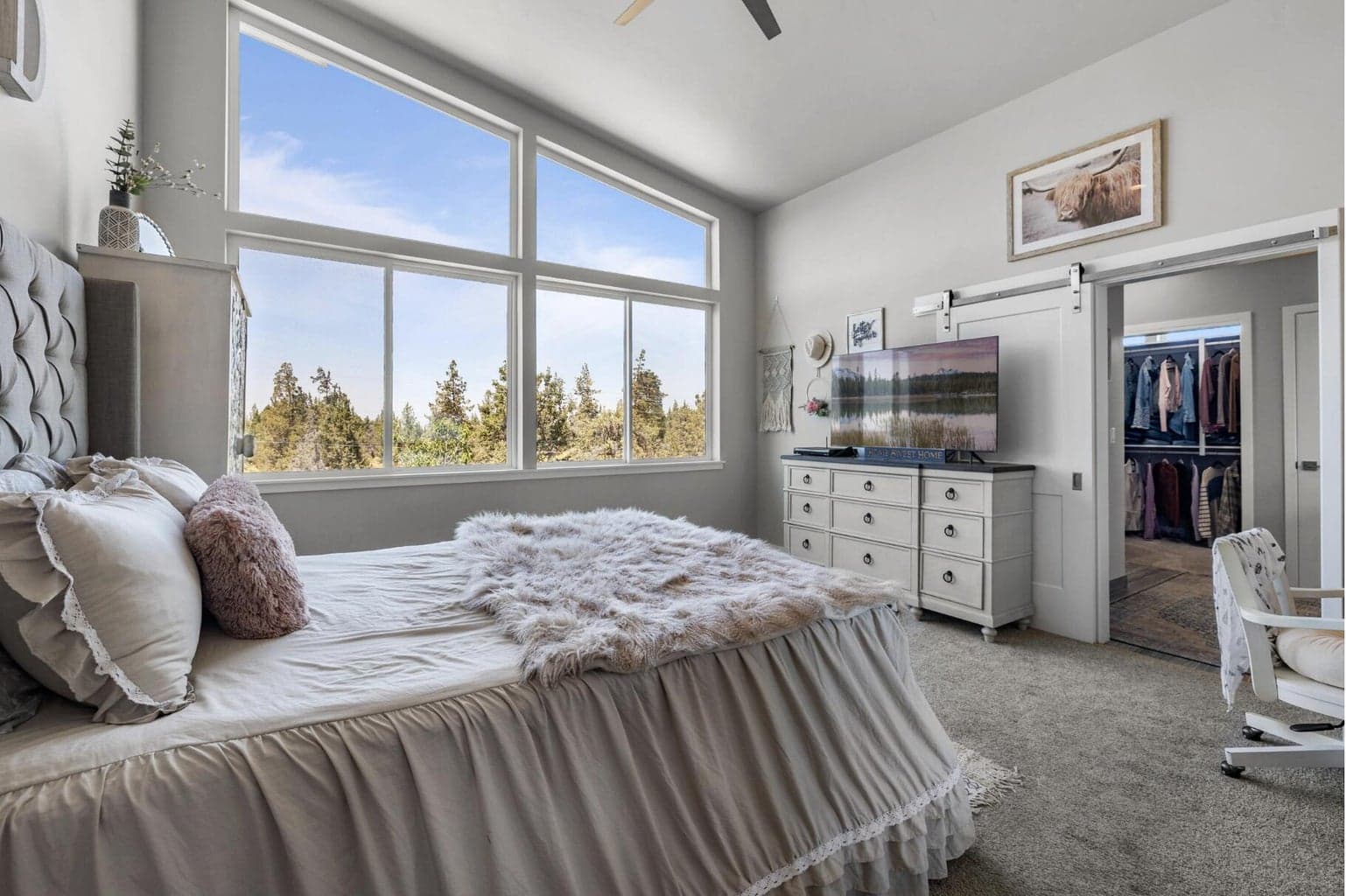 Photo of 2370 SW Helmholtz Way 12 of 31
