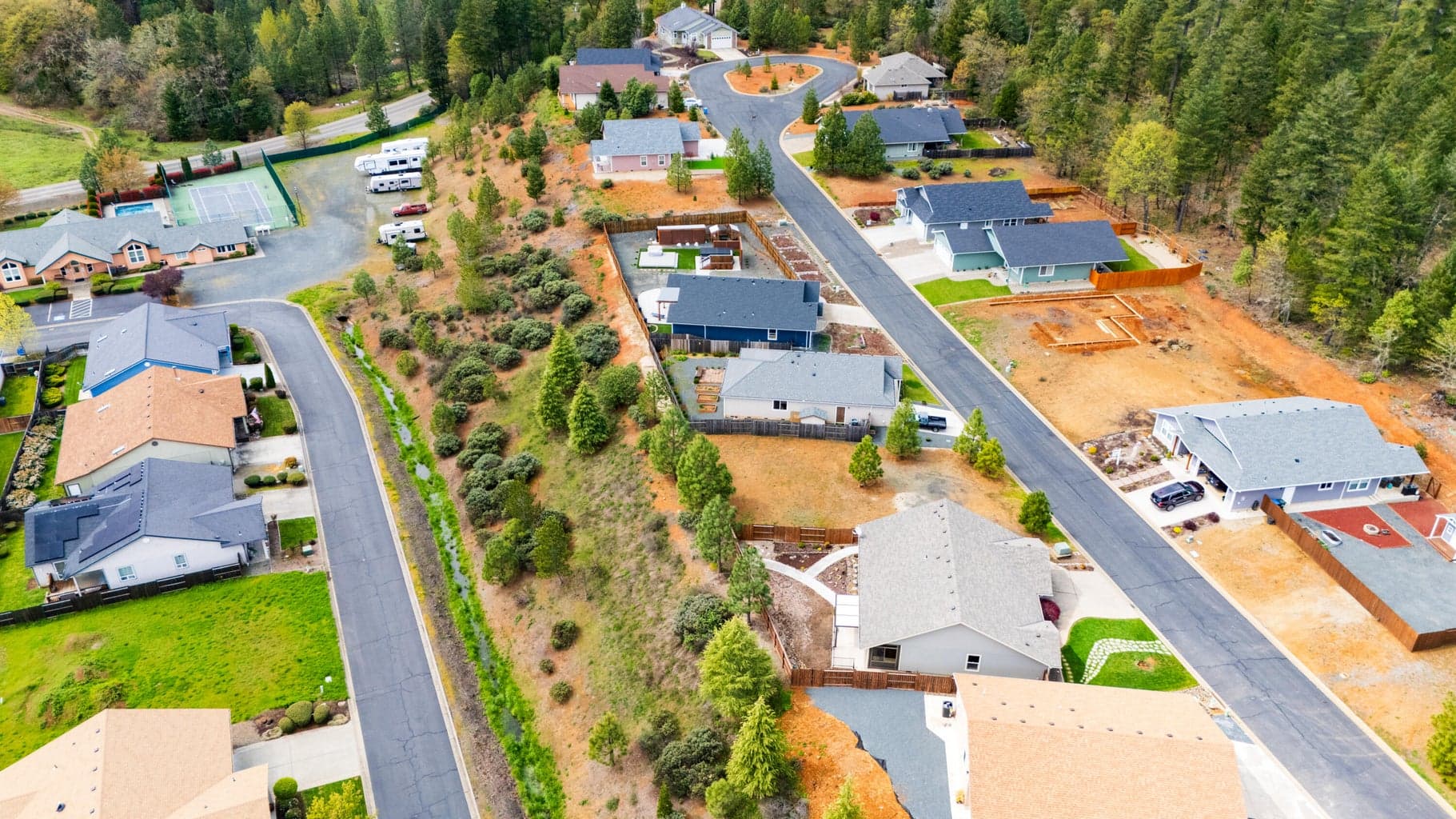 Photo of 320 Cedar Ridge 4 of 7