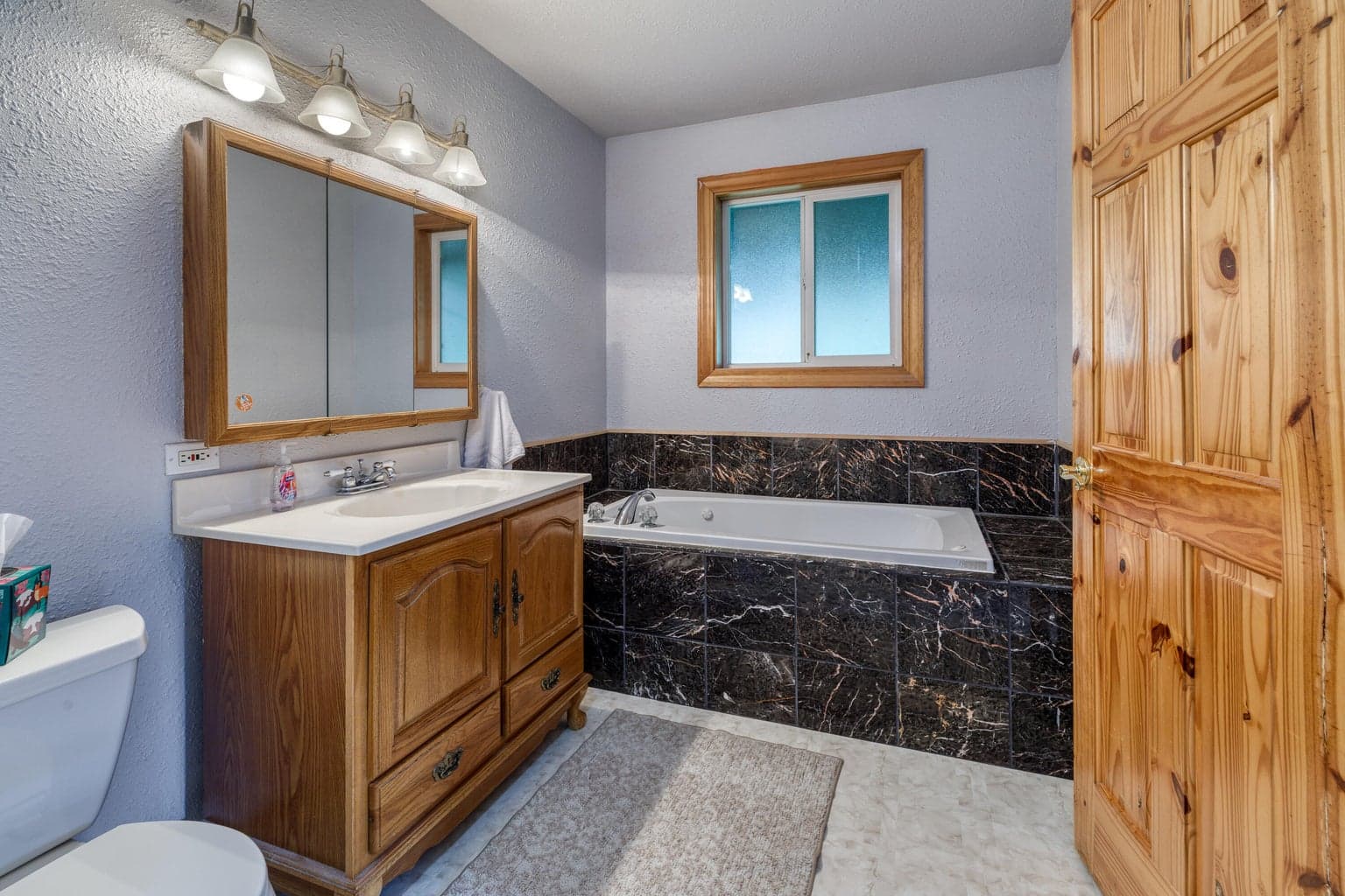 Photo of 16051 Leona Lane 23 of 37