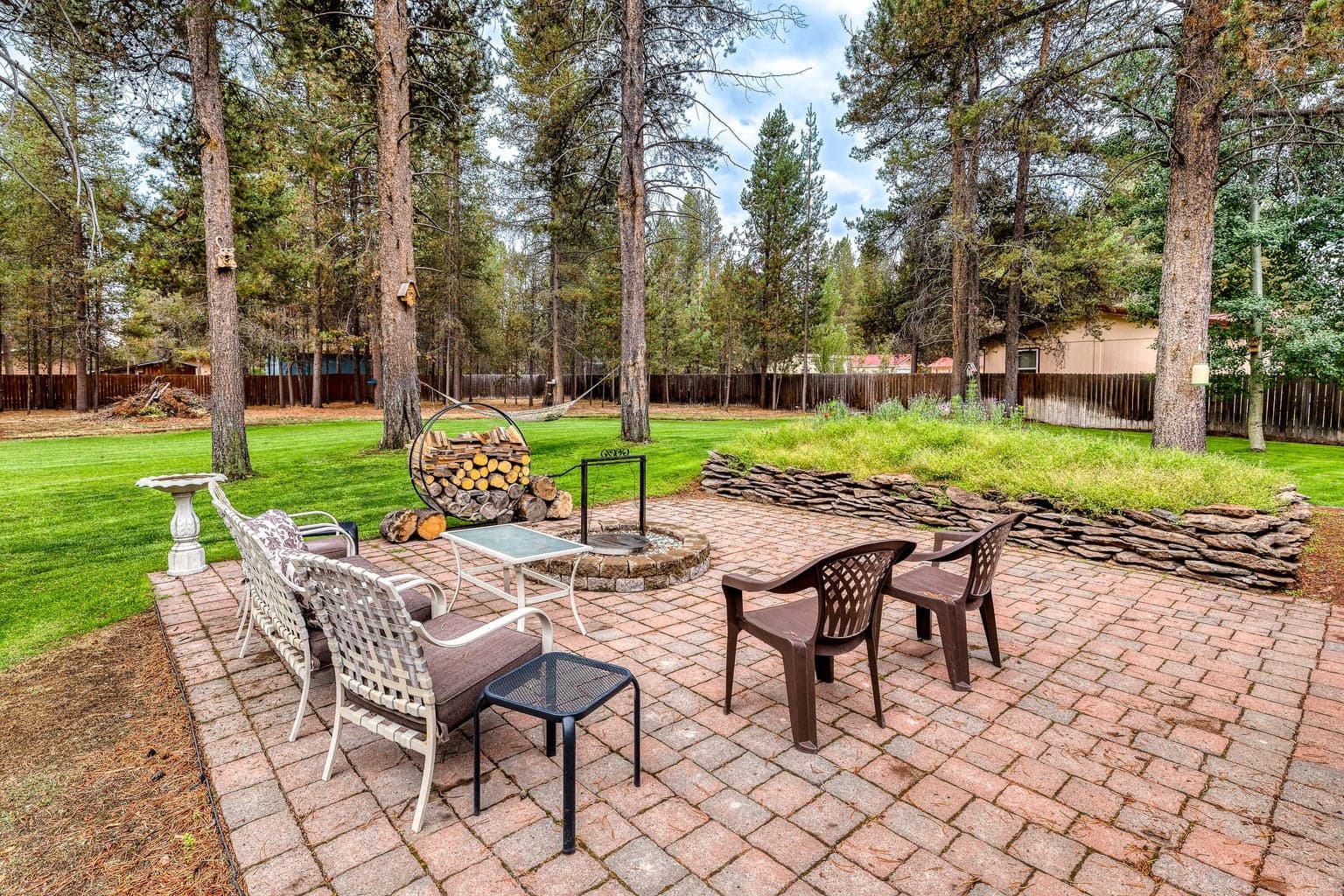Photo of 16051 Leona Lane 7 of 37