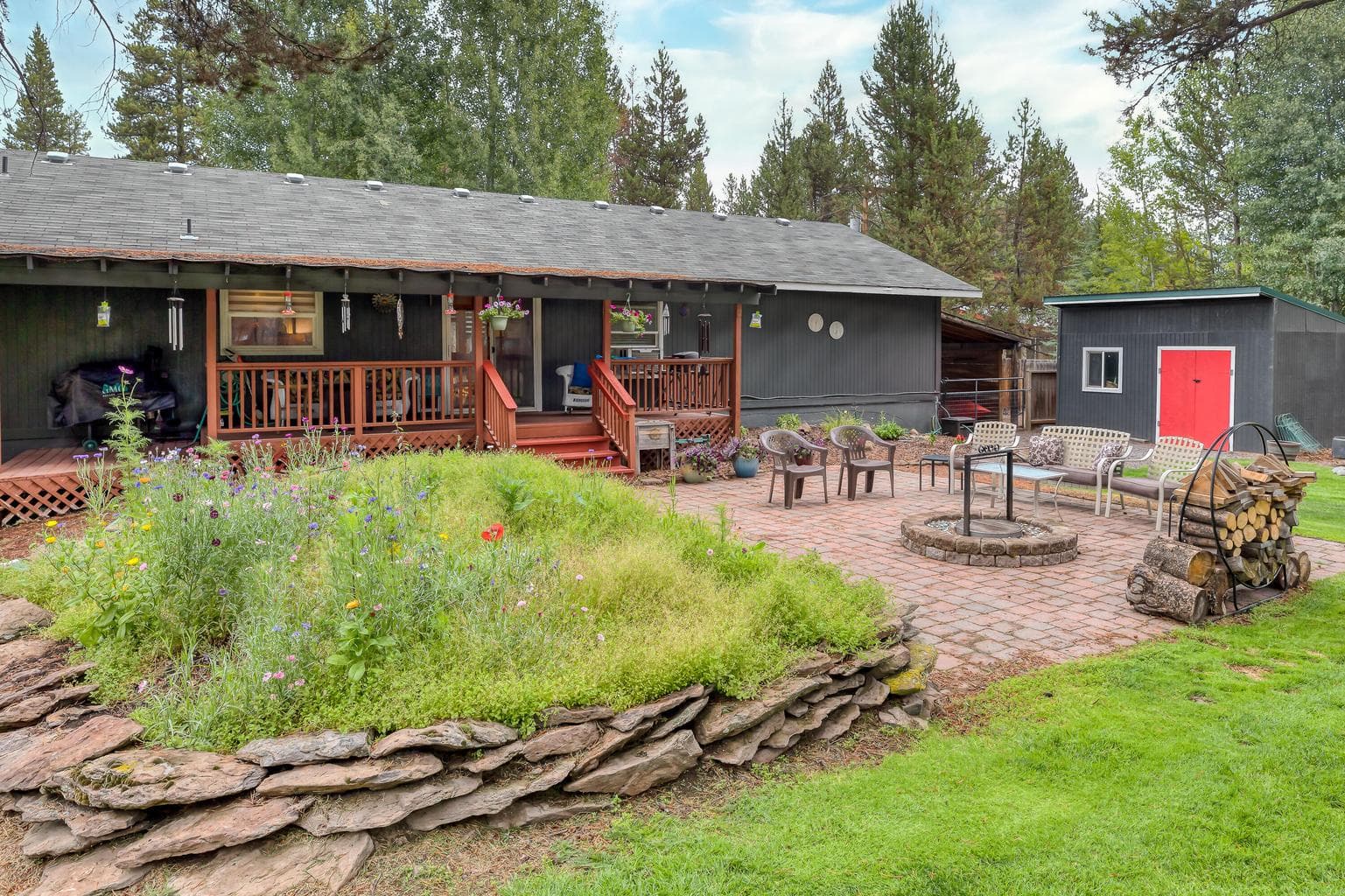 Photo of 16051 Leona Lane 9 of 37