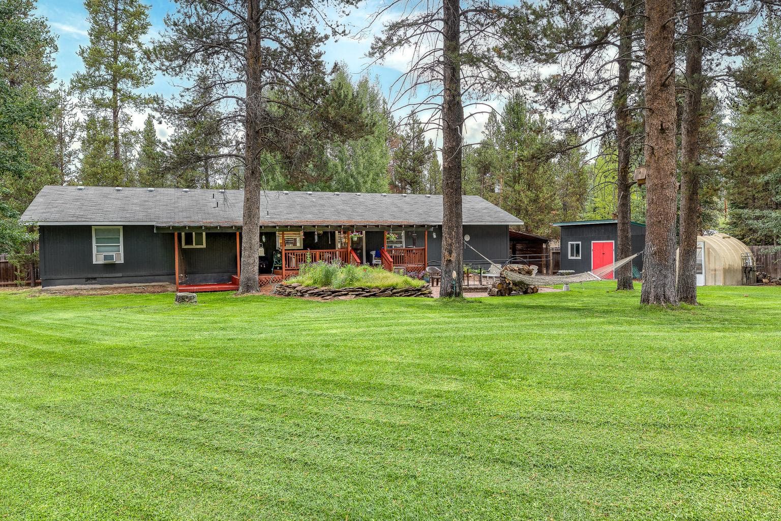 Photo of 16051 Leona Lane 10 of 37