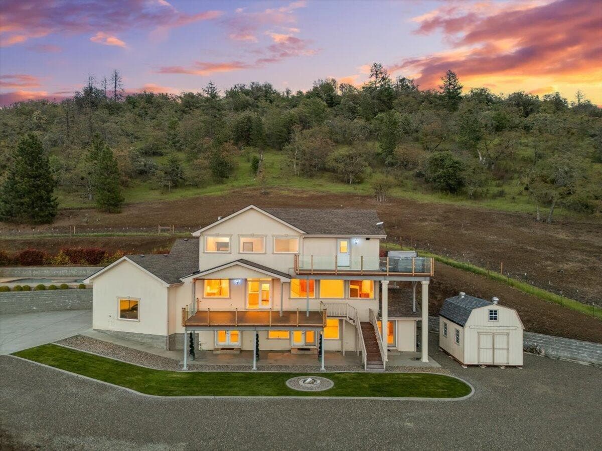 4002 Dry Creek