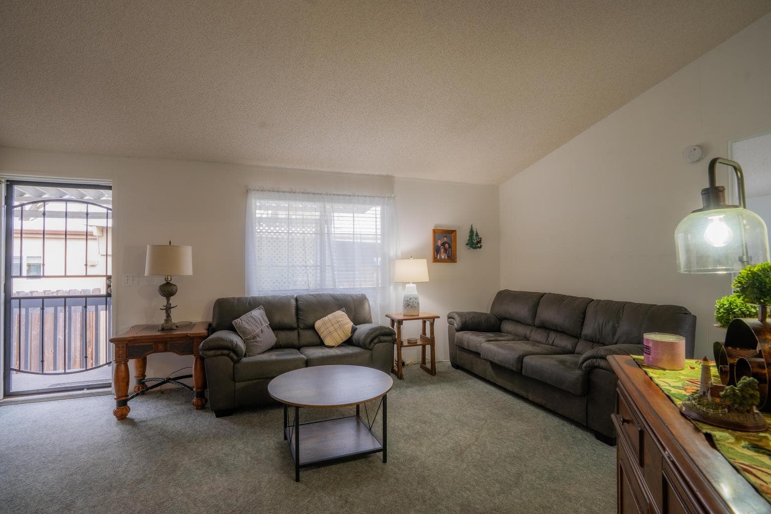 Photo of 3700 Bellinger 4 of 15
