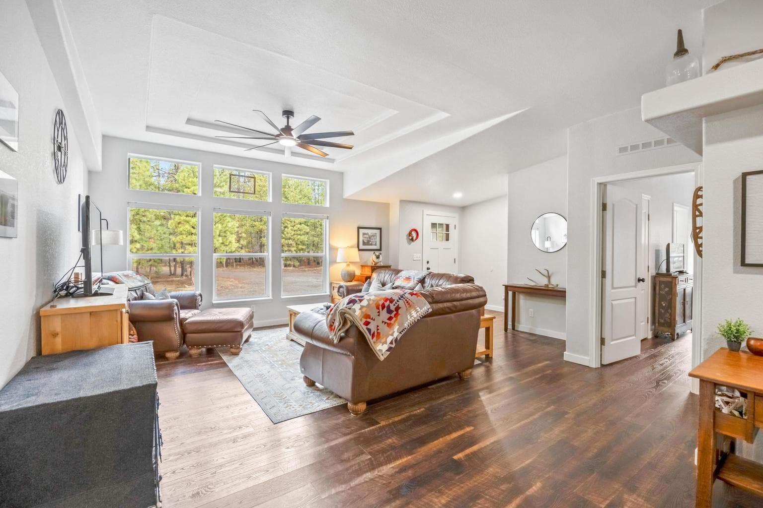 Photo of 15161 Ponderosa 5 of 44