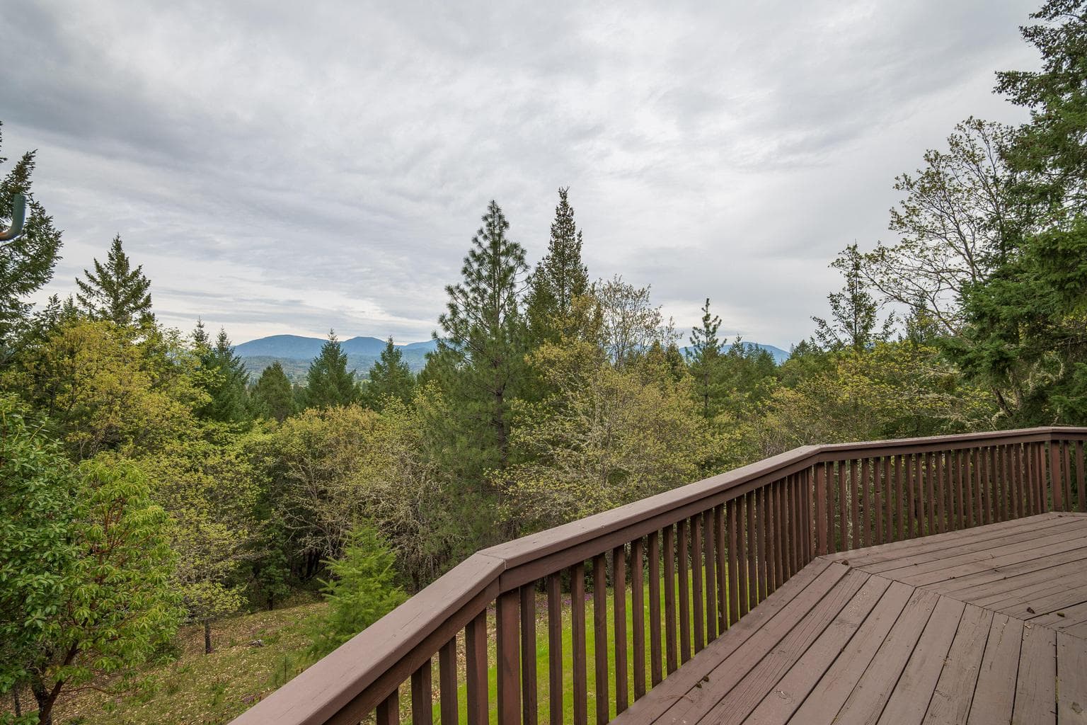Photo of 398 Madrone Ridge 3 of 46