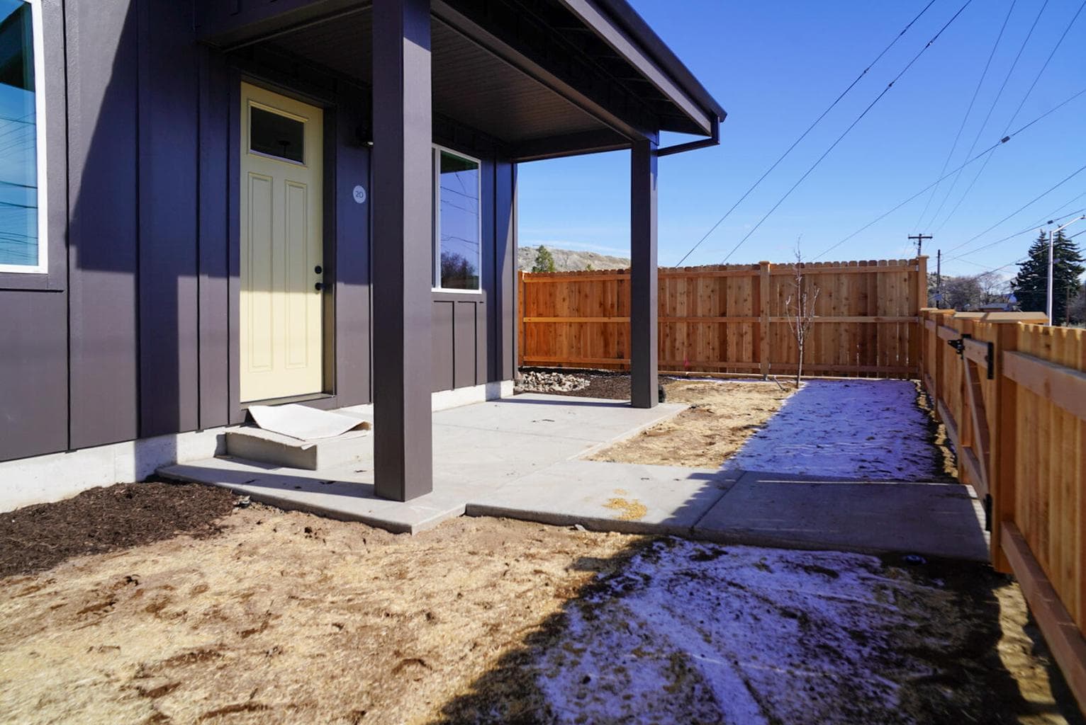 Photo of 1501 Laughlin 2 of 17