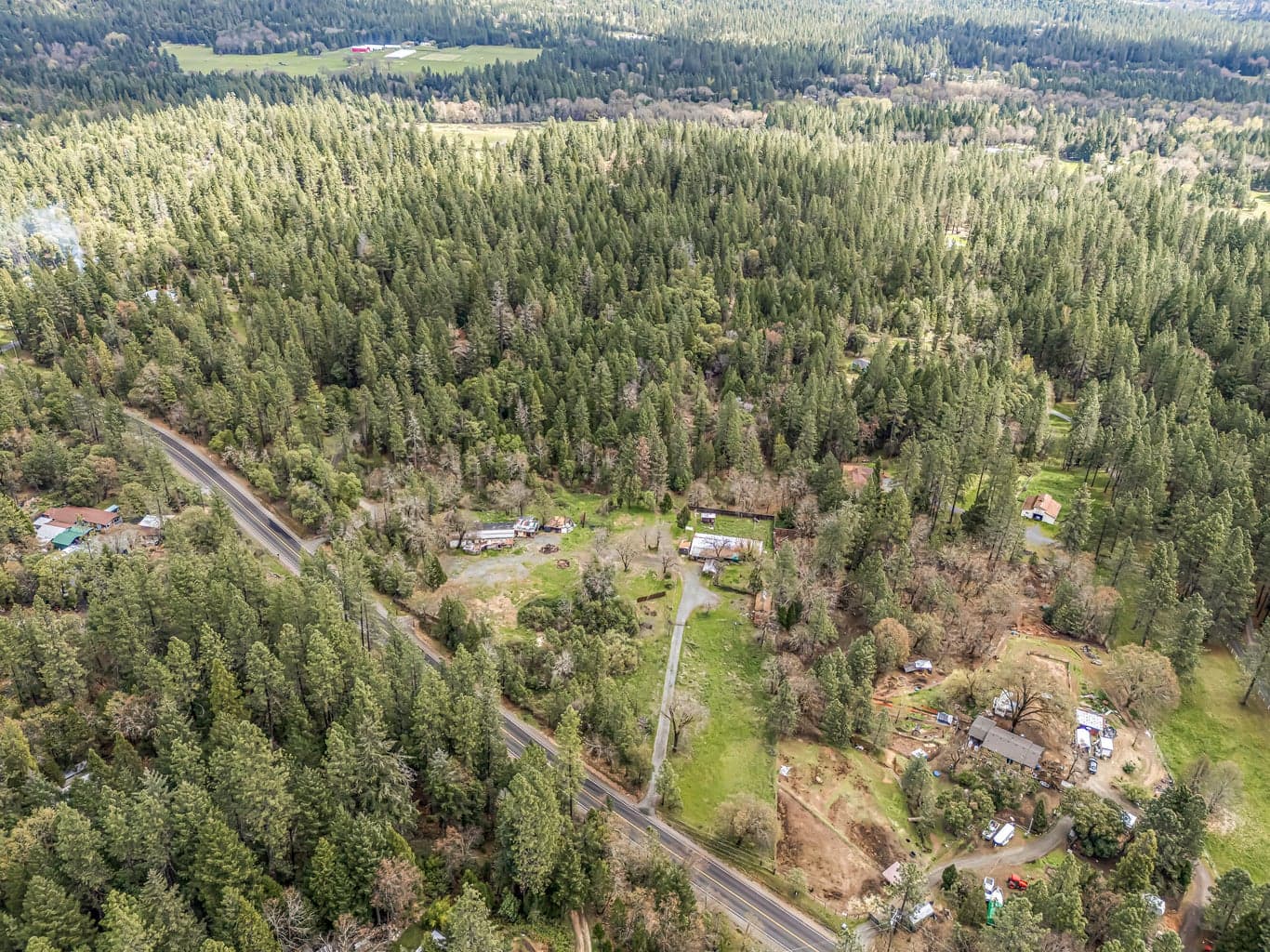 Photo of 9600 Evans Creek 4 of 11