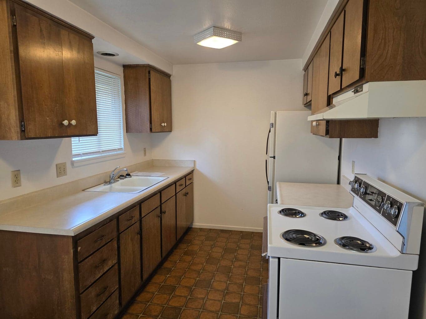 Photo of 522 J 3 of 7
