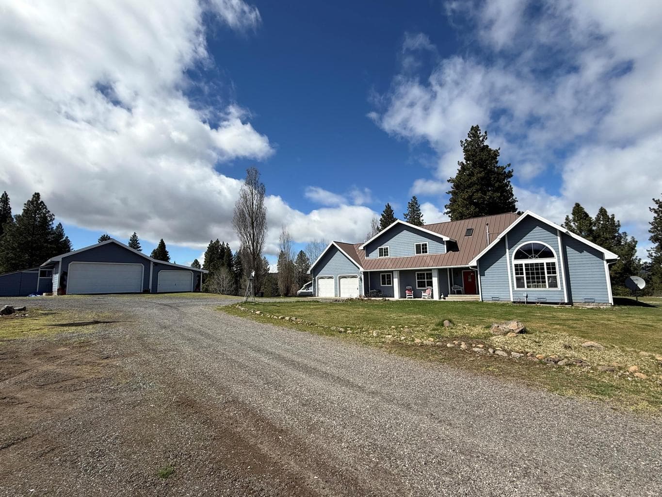 Photo of 44220 Cowboy Hill 2 of 93