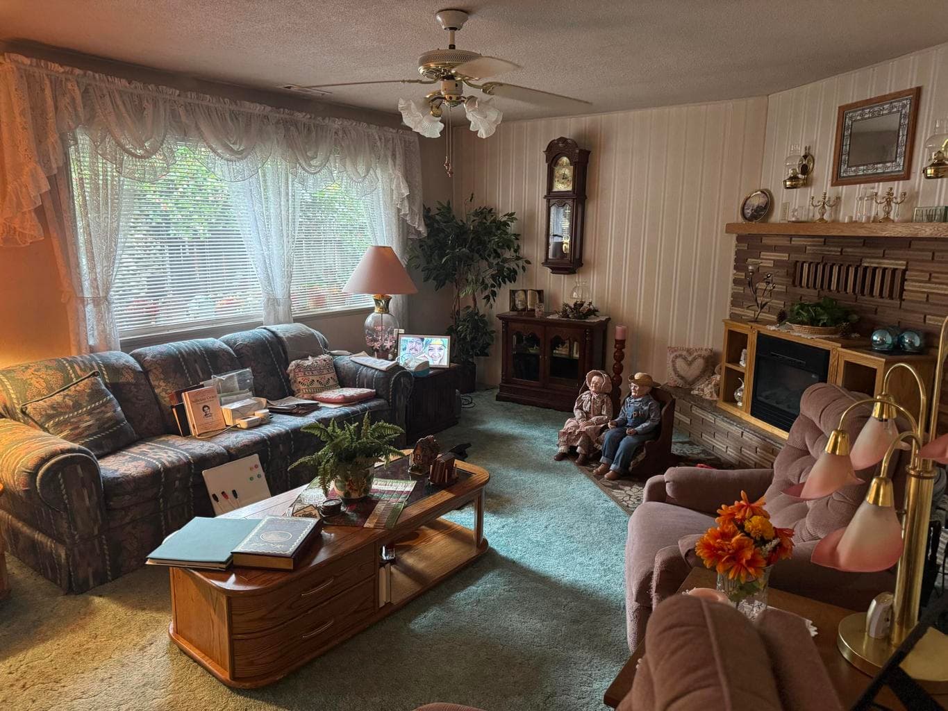 Photo of 225 Westholm 3 of 21
