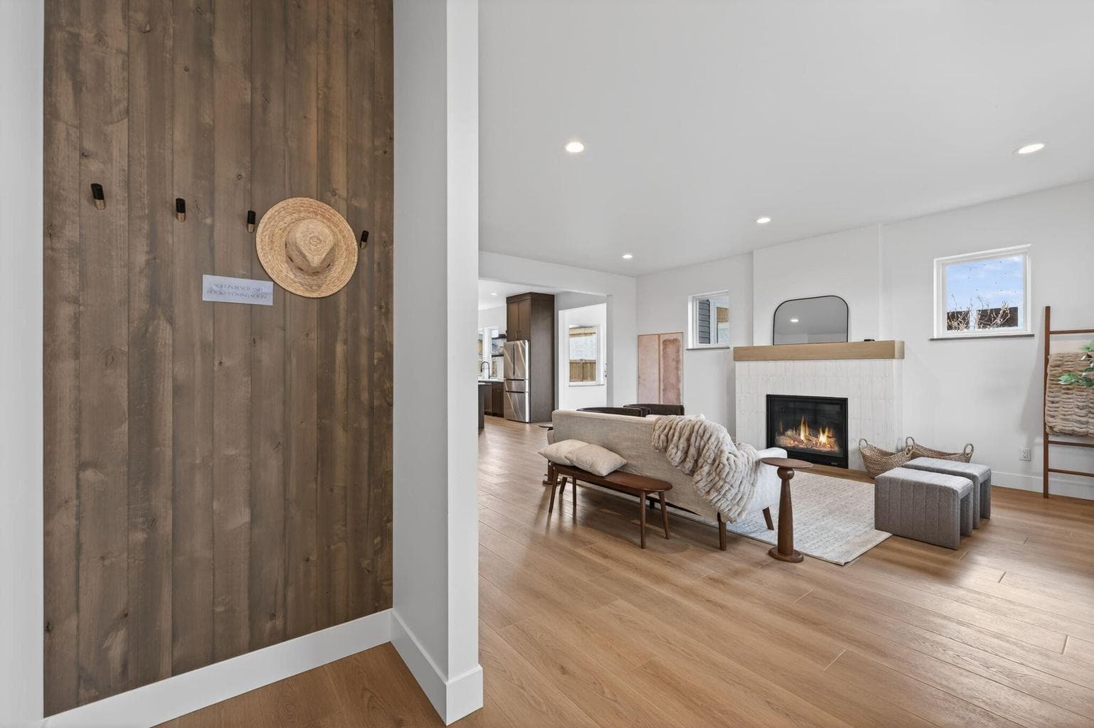 Photo of 3329 Leavitt 4 of 57