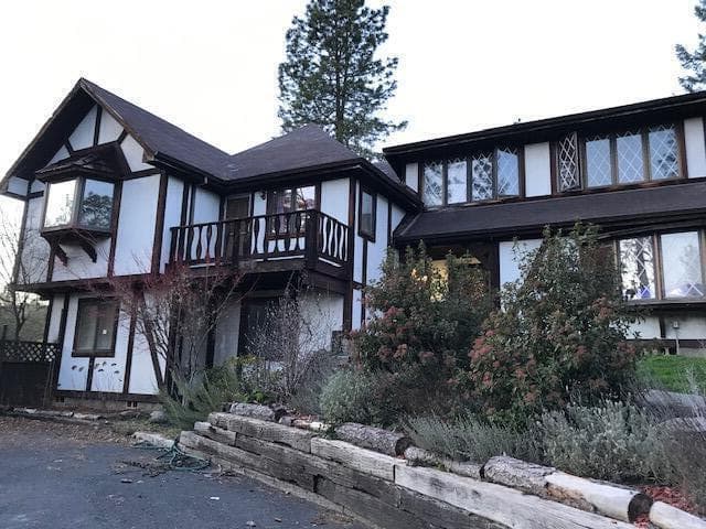 4196 Evans Creek