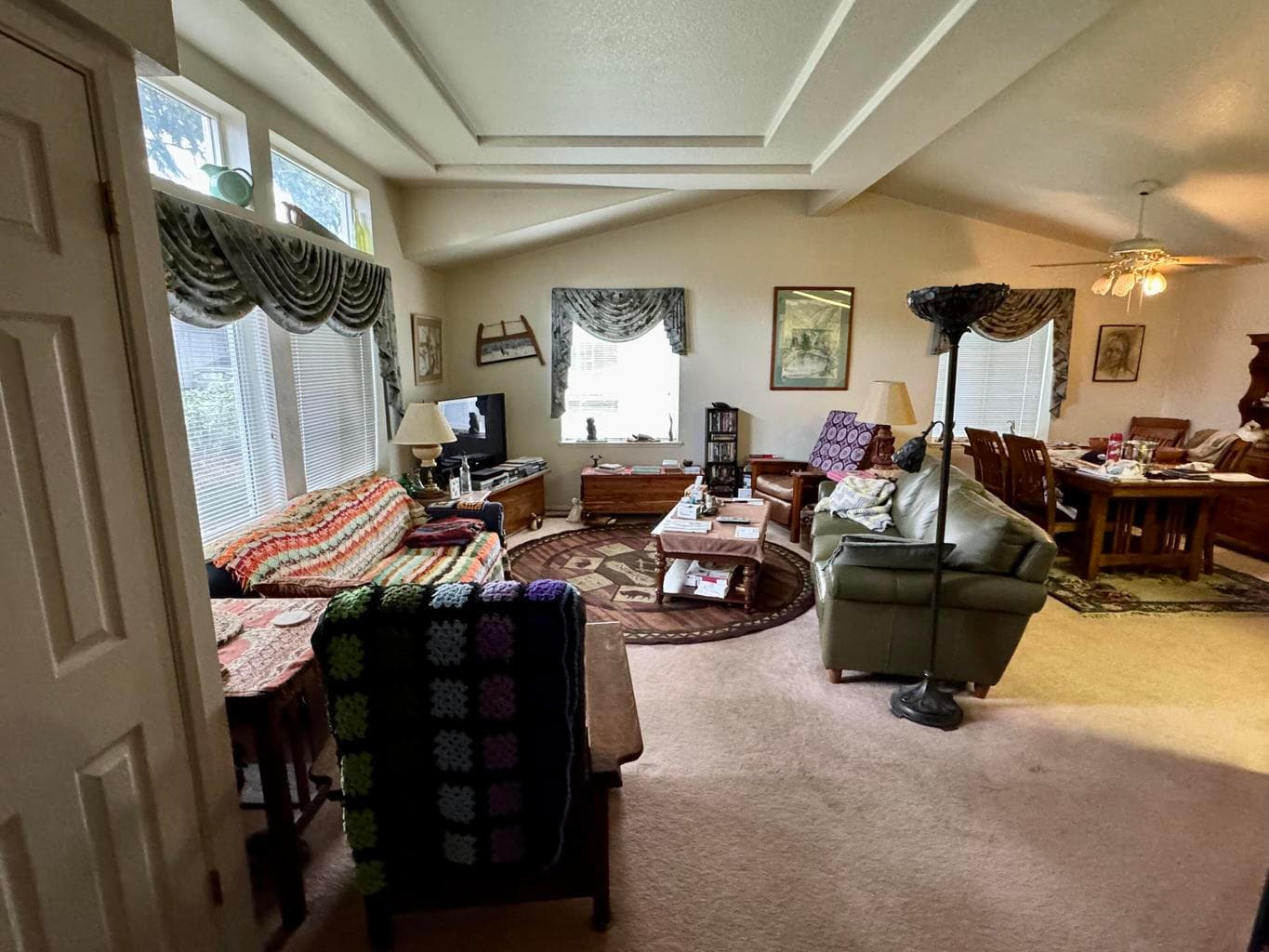 Photo of 126 Wrightwood 5 of 21