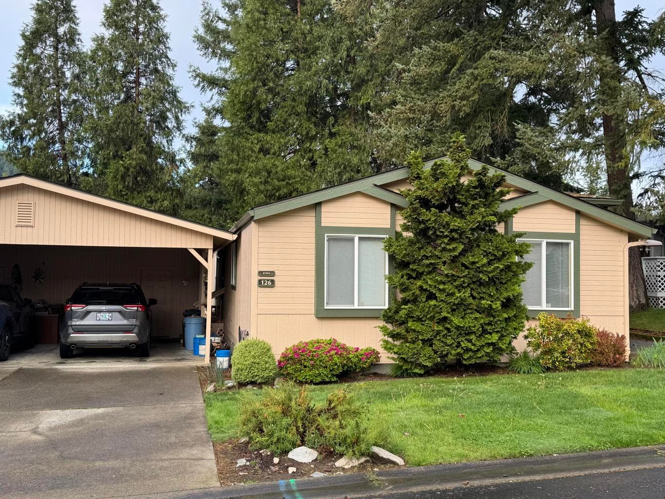 Photo of 126 Wrightwood 2 of 21