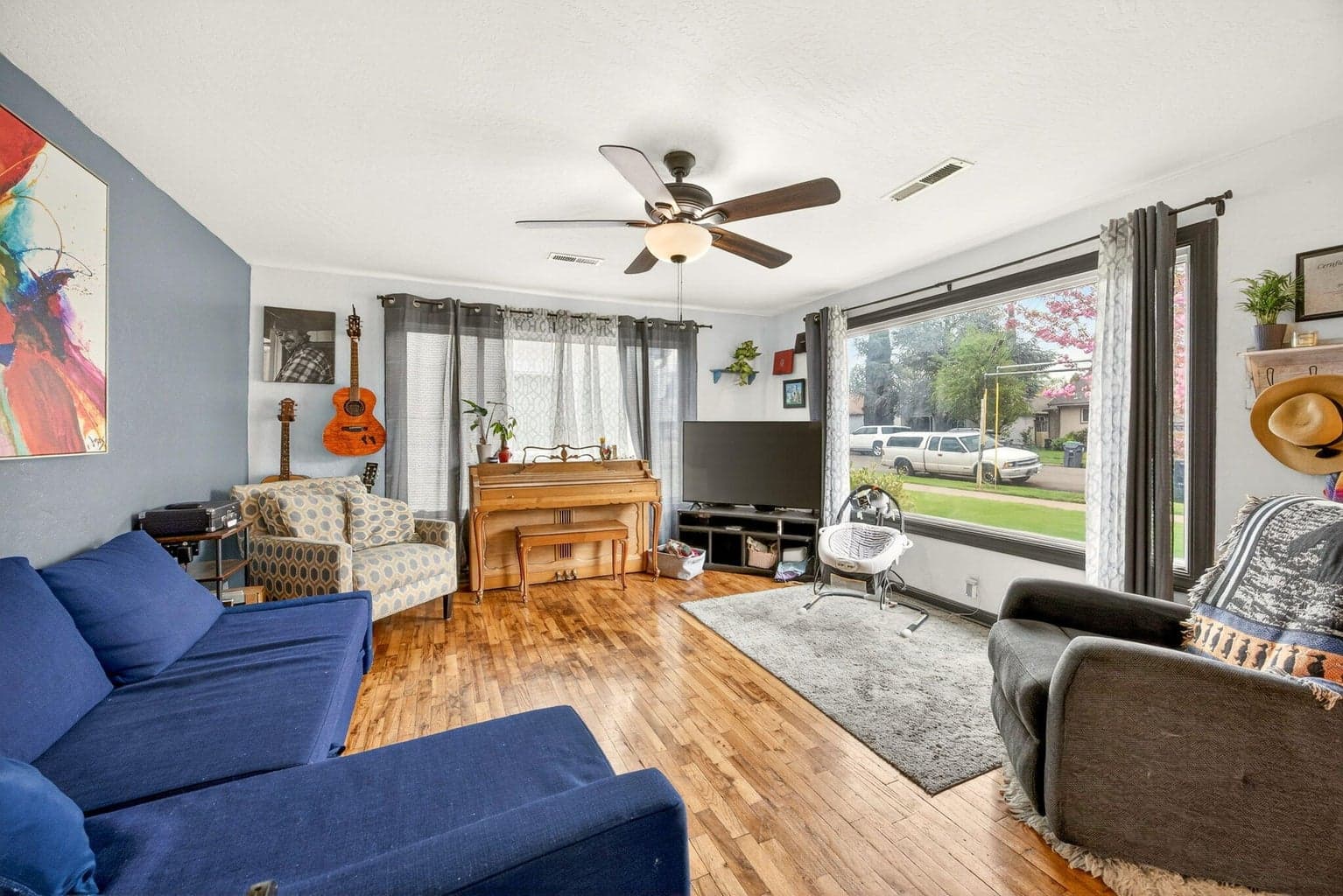 Photo of 948 Murray 3 of 38