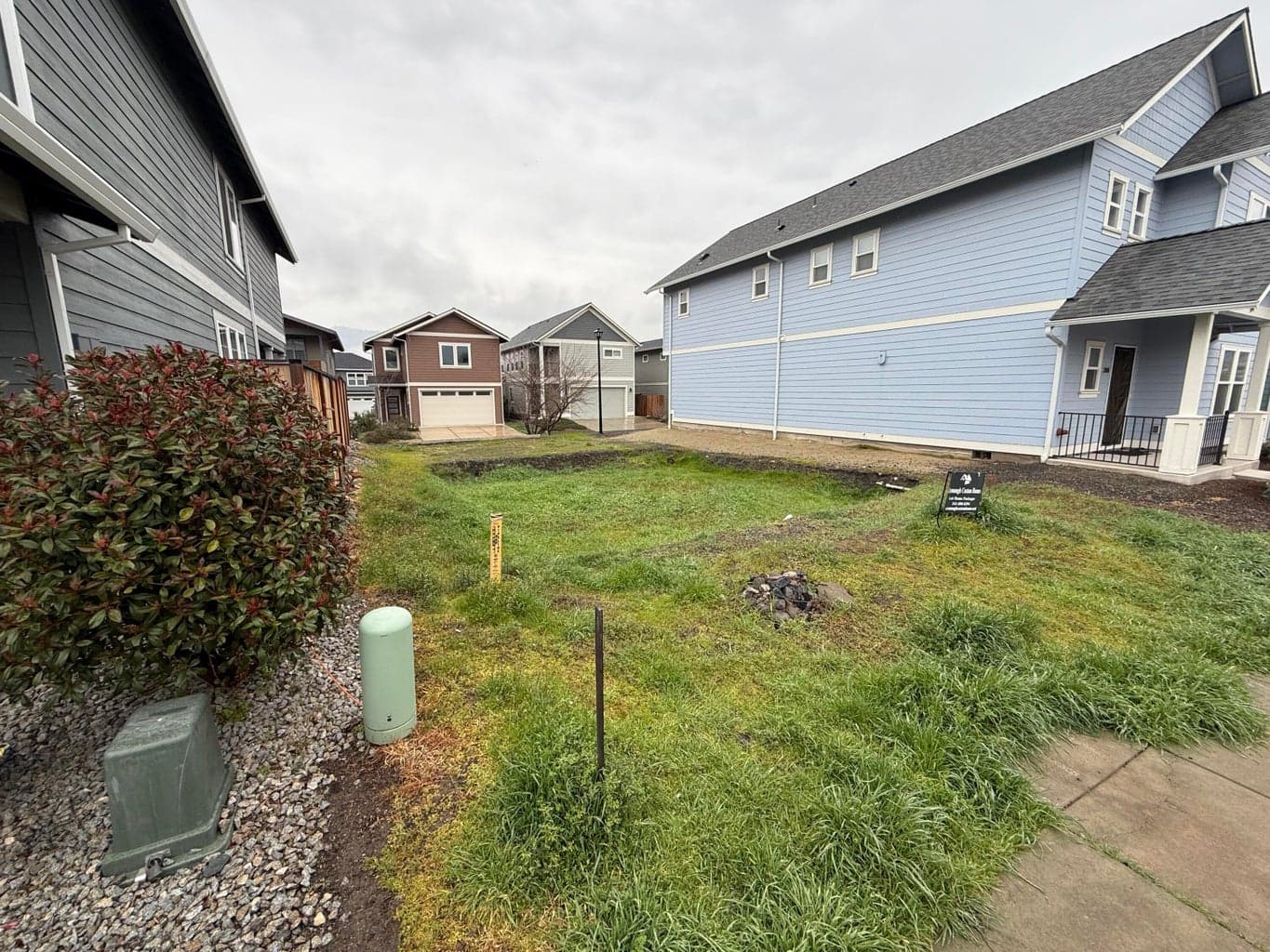 249 Willow, Talent, 97540