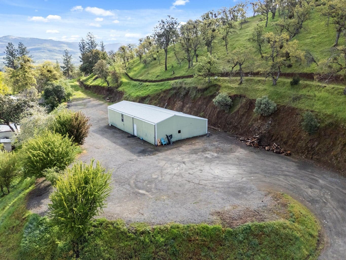 Photo of 2373 Pioneer Road 4 of 28