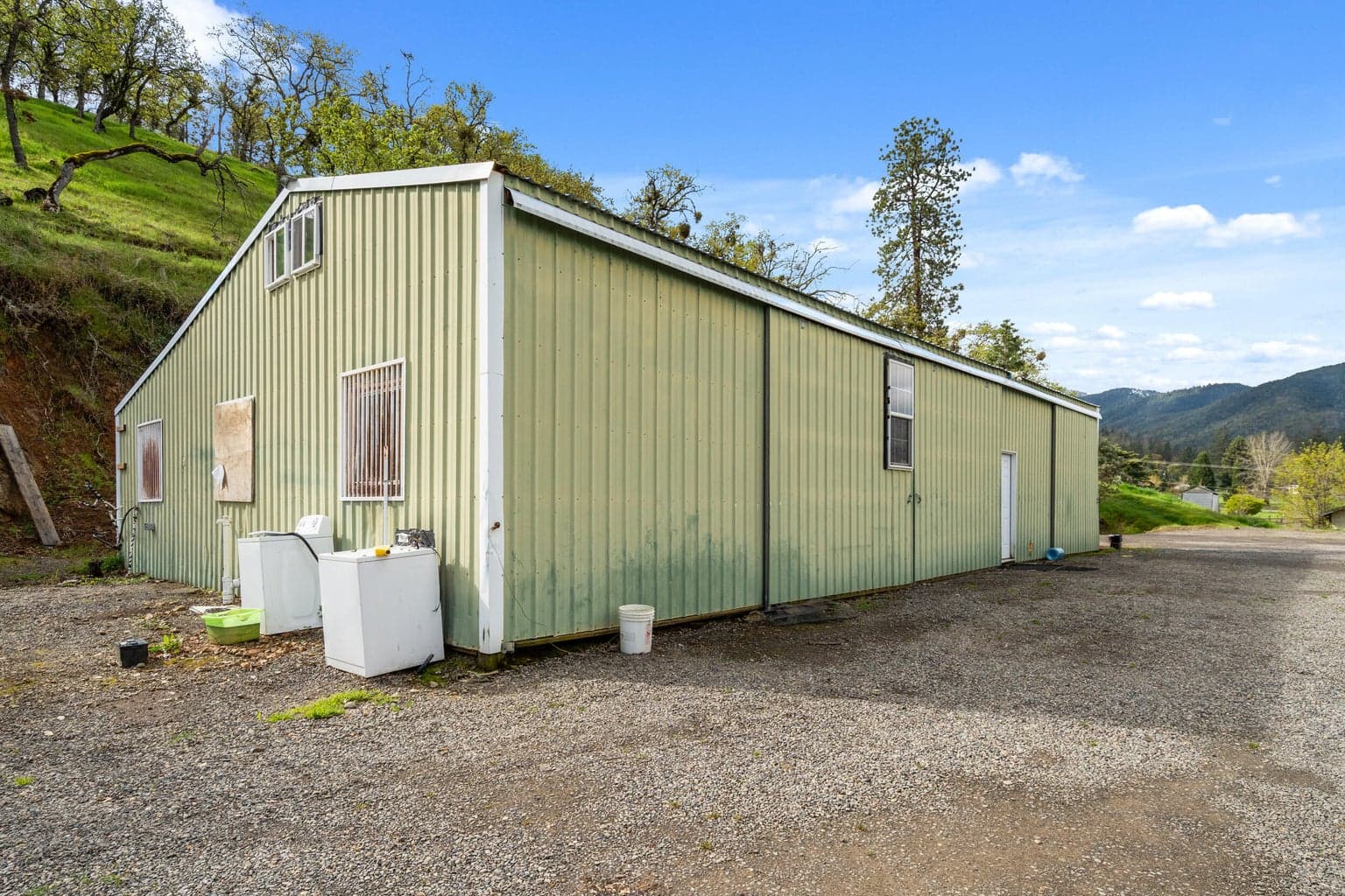 Photo of 2373 Pioneer Road 5 of 28