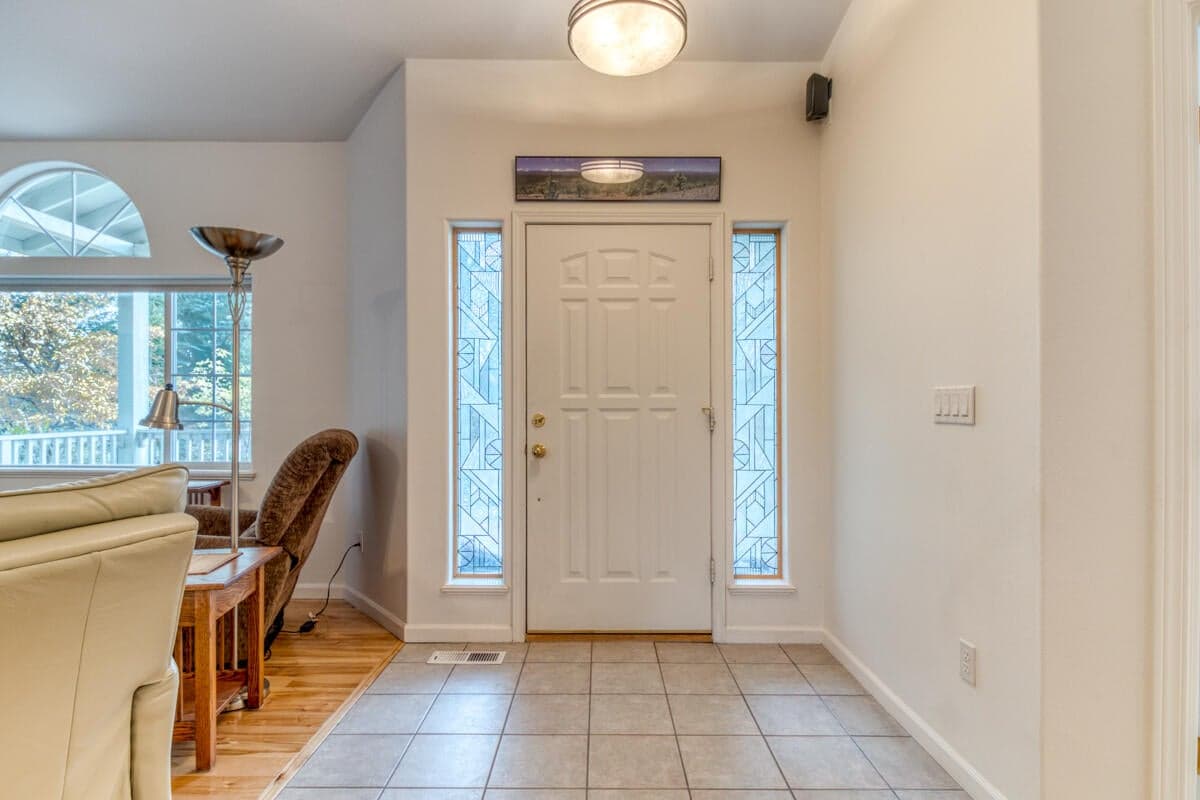 Photo of 3271 Melville 5 of 30