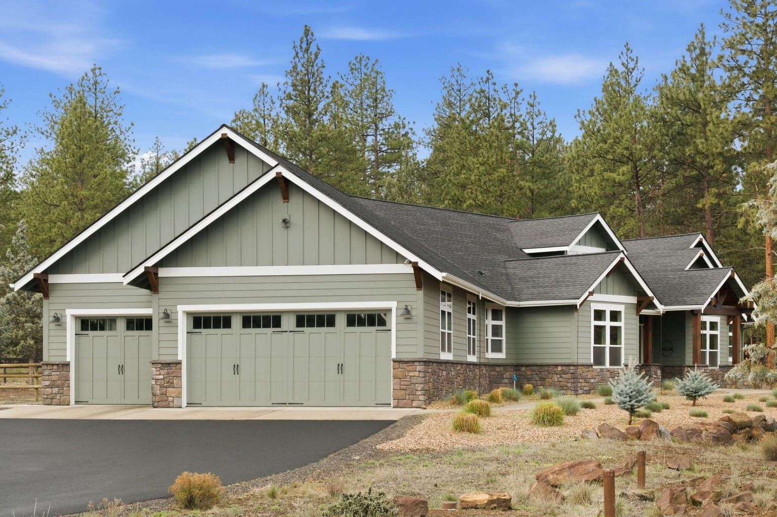 Photo of 16055 Foothill 3 of 57