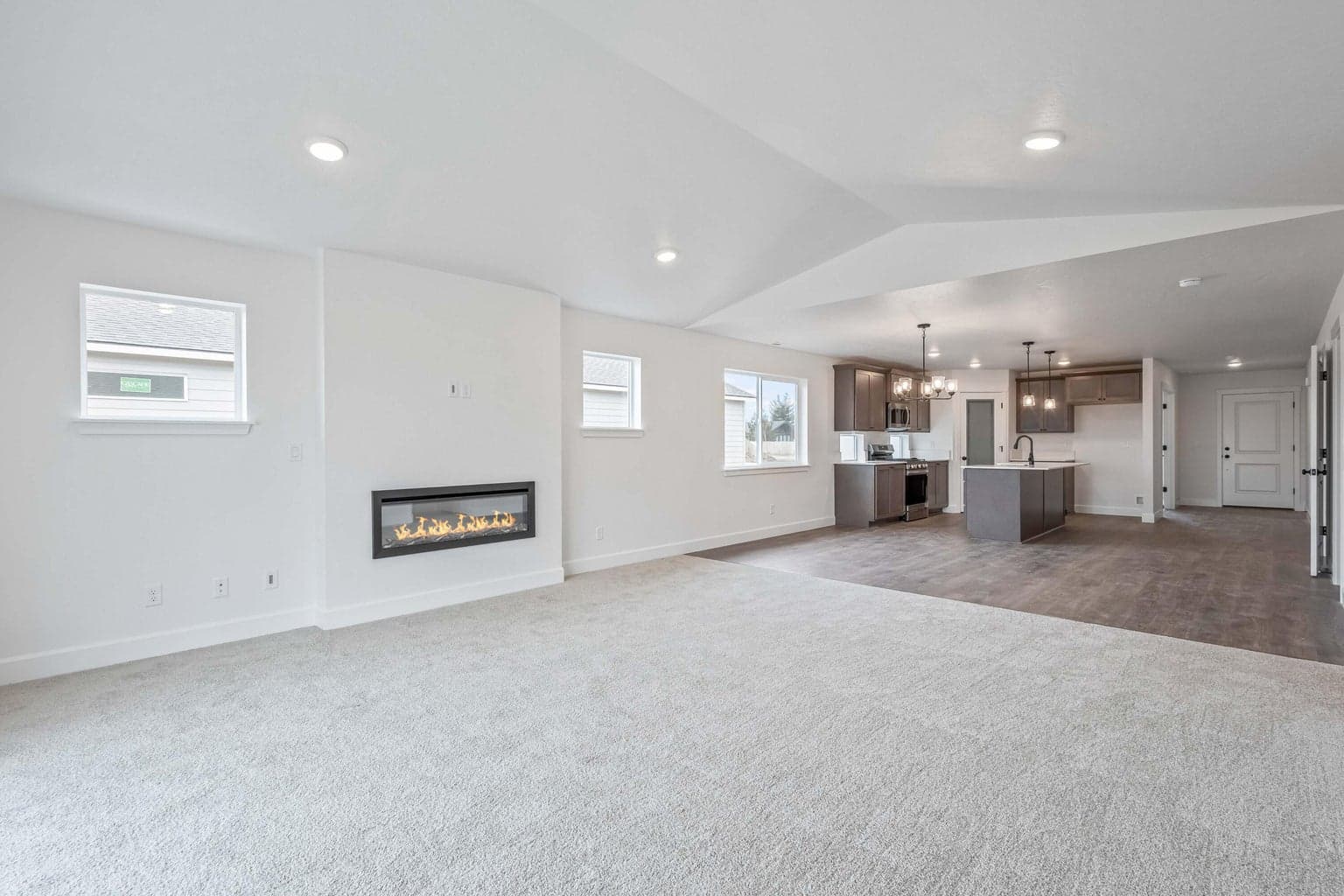 Photo of 429 NW Monte Vista Avenue 11 of 24