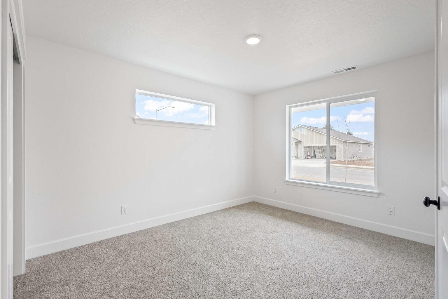 Photo of 429 NW Monte Vista Avenue 21 of 24