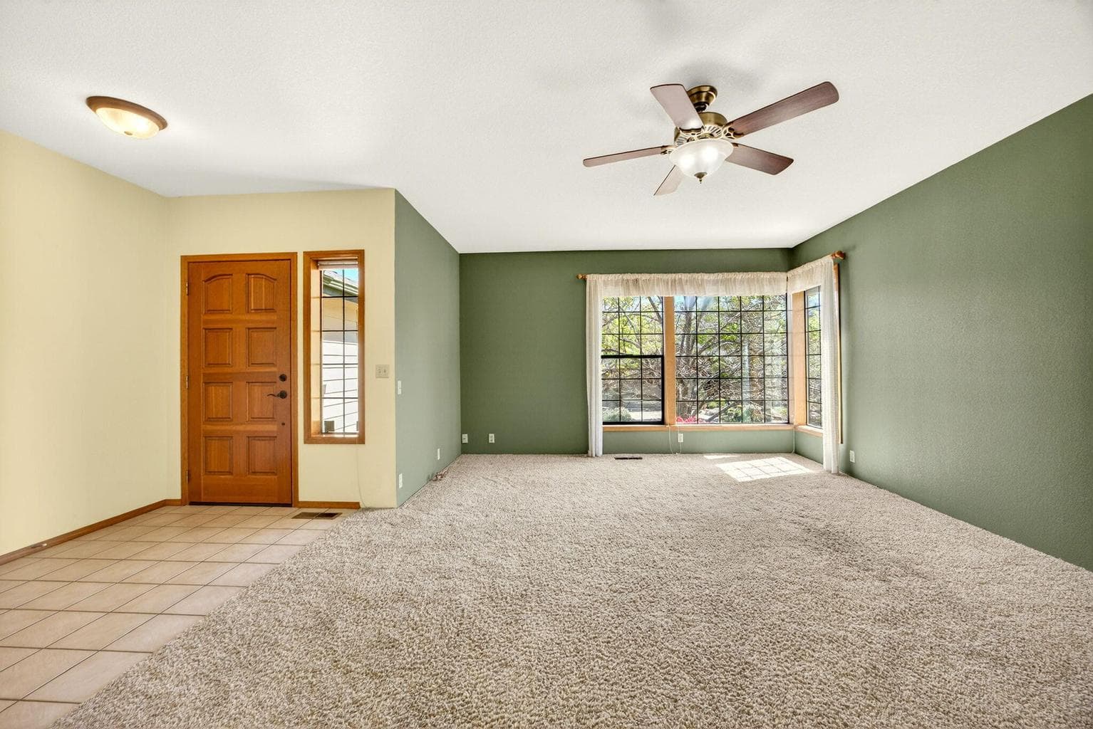 Photo of 1027 Oak Knoll 5 of 49