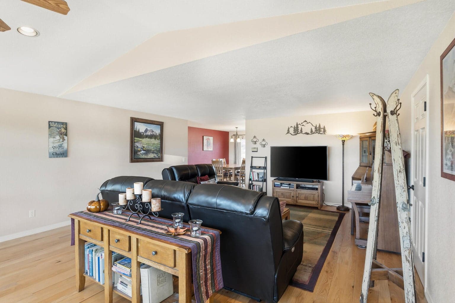Photo of 21810 Repine Drive 10 of 49