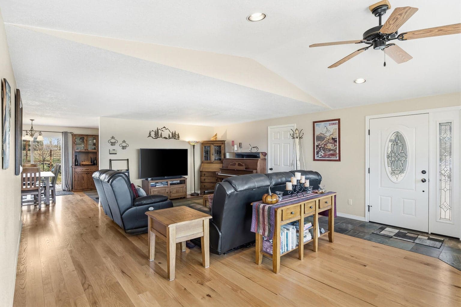 Photo of 21810 Repine Drive 11 of 49