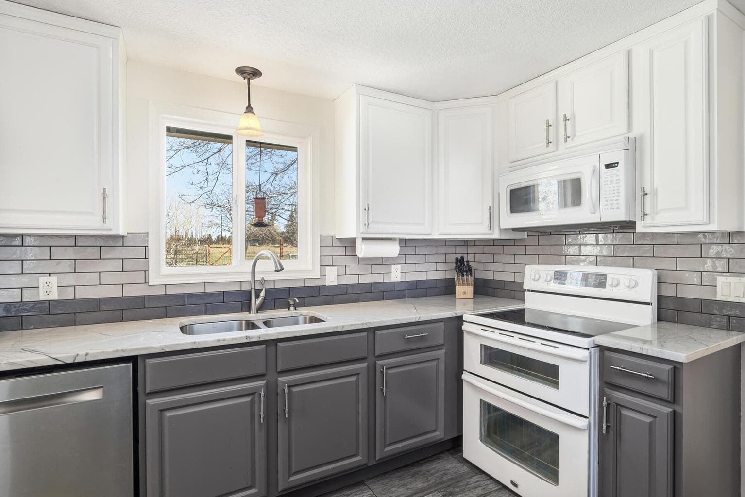 Photo of 21810 Repine Drive 16 of 49