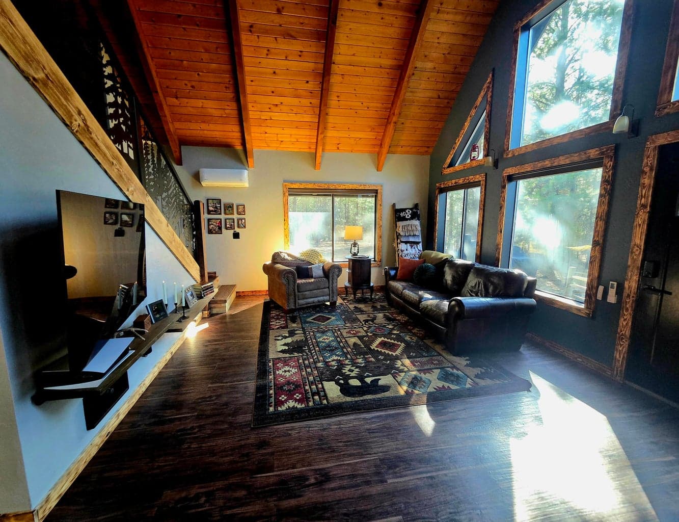 vaulted ceilings are beautiful.