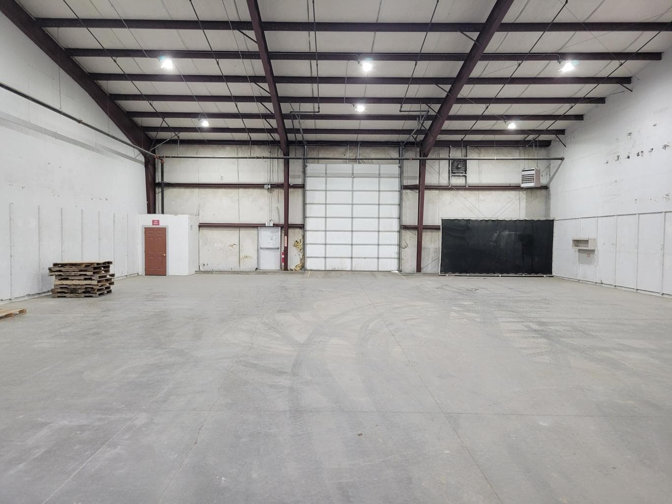 Photo of 500 Cherry Lane 2 of 33