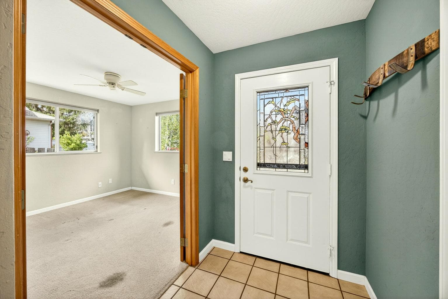 Photo of 760 Oak Knoll 3 of 37