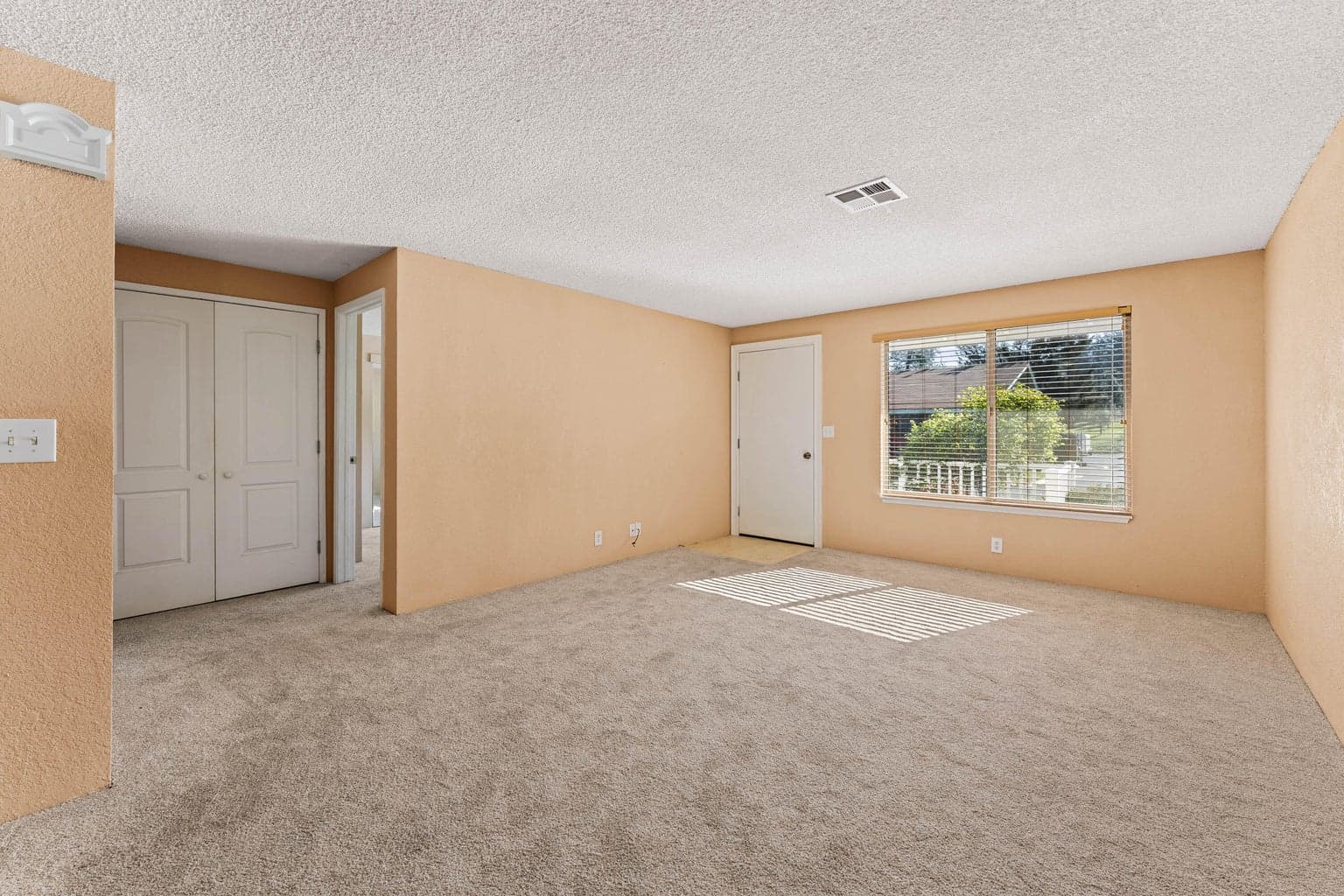 Photo of 103 Wards Creek 2 of 17
