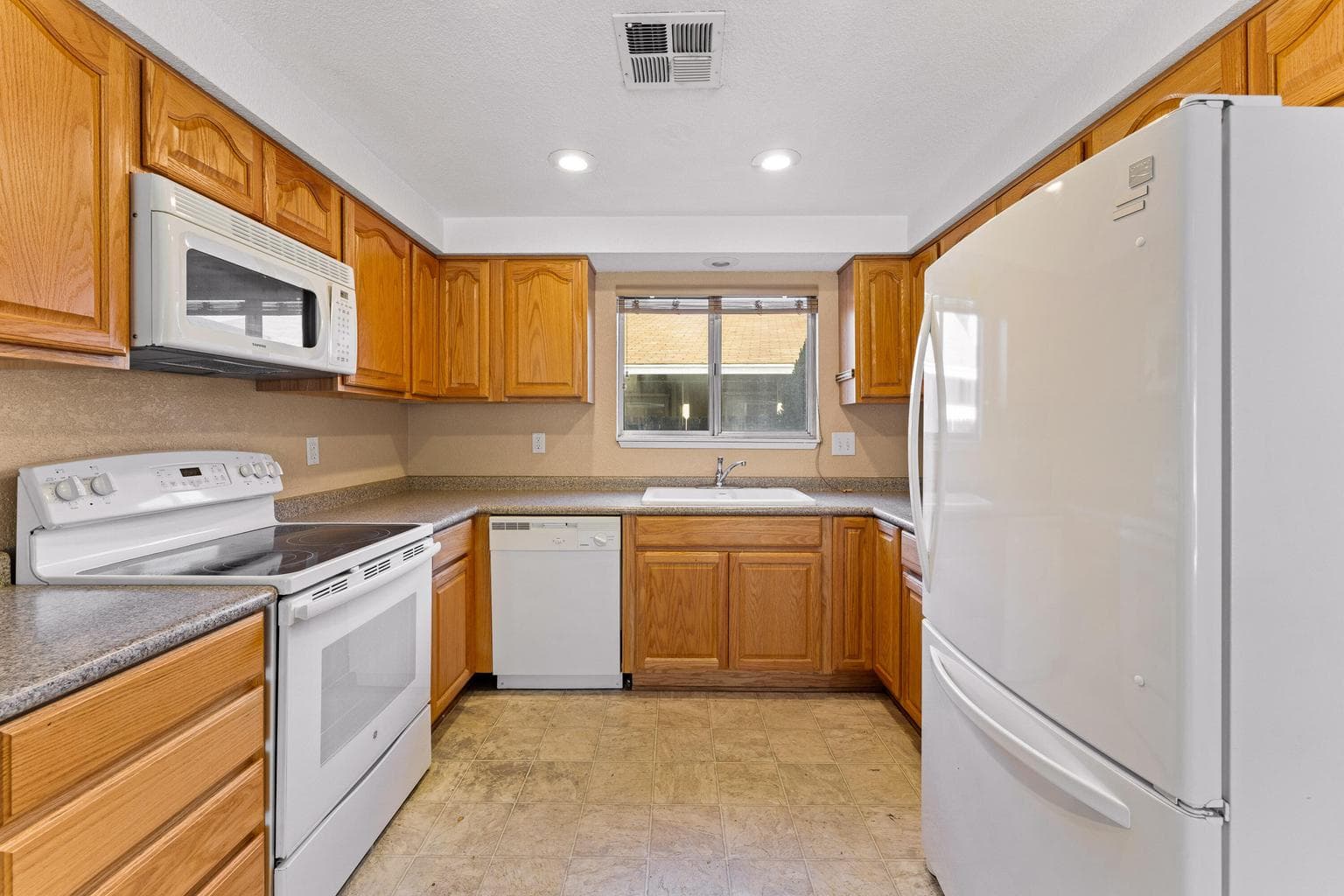 Photo of 103 Wards Creek 5 of 17