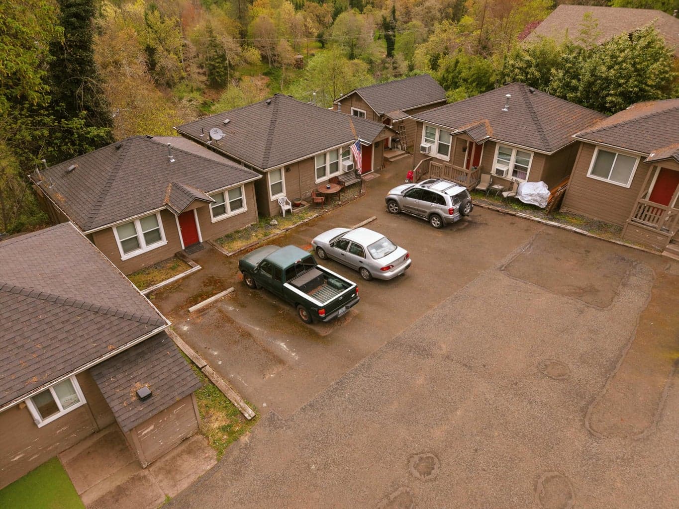 Photo of 4600 Rogue River 3 of 10