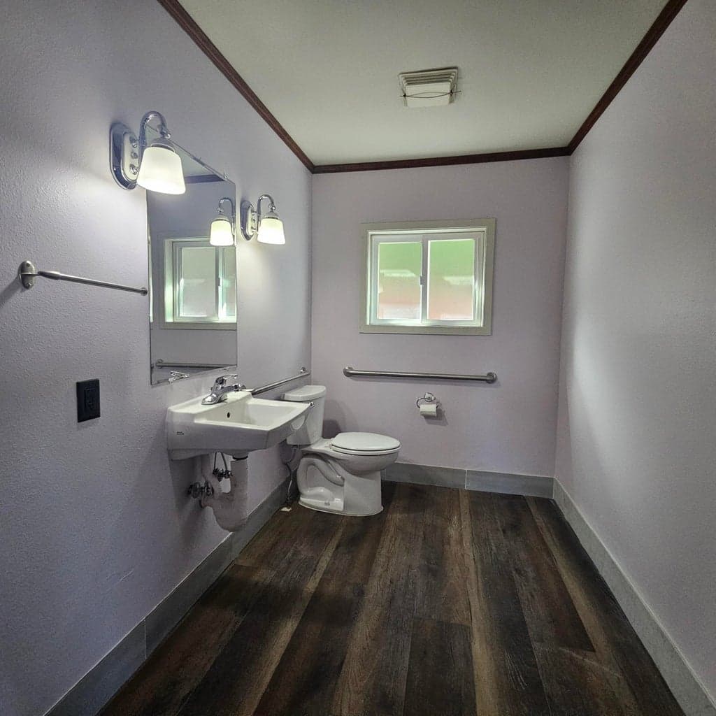 Photo of 725 8th 5 of 23