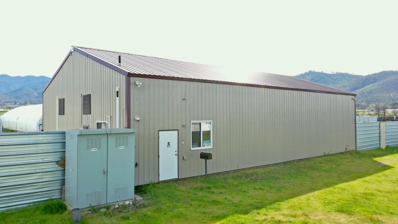 Photo of 411 Hartley 2 of 17