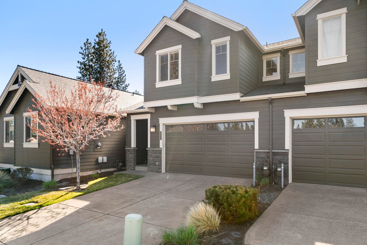 Photo of 60411 Hedgewood 2 of 35